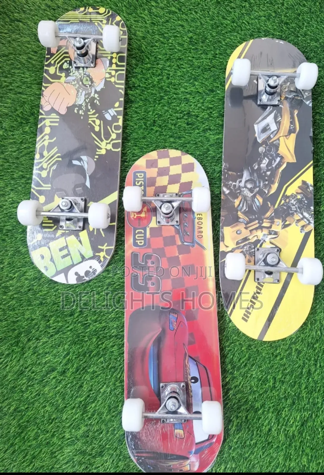 Skateboard With Rubber Wheels
