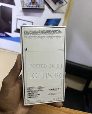 New Apple iPhone 11 128 GB Green