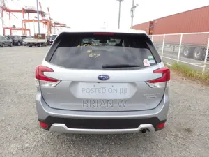 Subaru Forester 2018 Silver