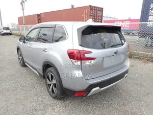 Subaru Forester 2018 Silver