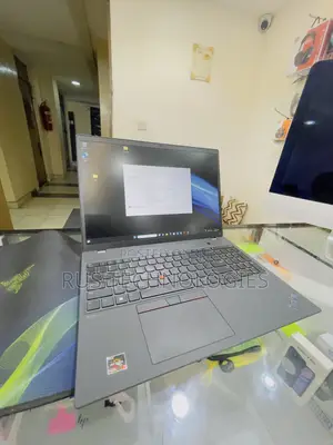 Laptop Lenovo Thinkpad T15 Gen1 32GB AMD Ryzen 7 SSD 256GB