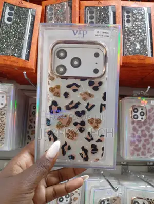 Leopard Print and Glitter Phone Case Designed for the iPhone 17 Pro.