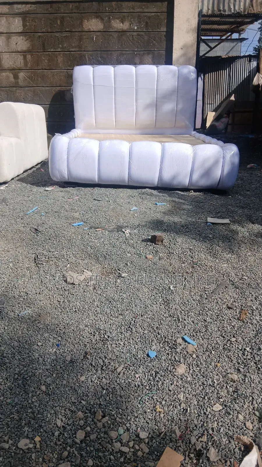 5by6 Luxe Bubble Upholstered Bed.