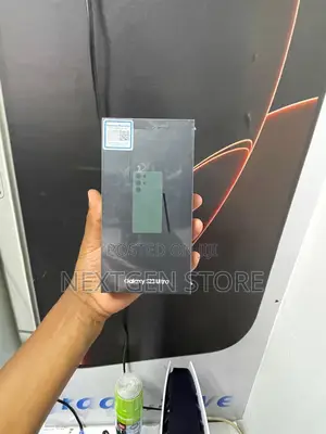 New Samsung Galaxy S23 Ultra 256 GB Green
