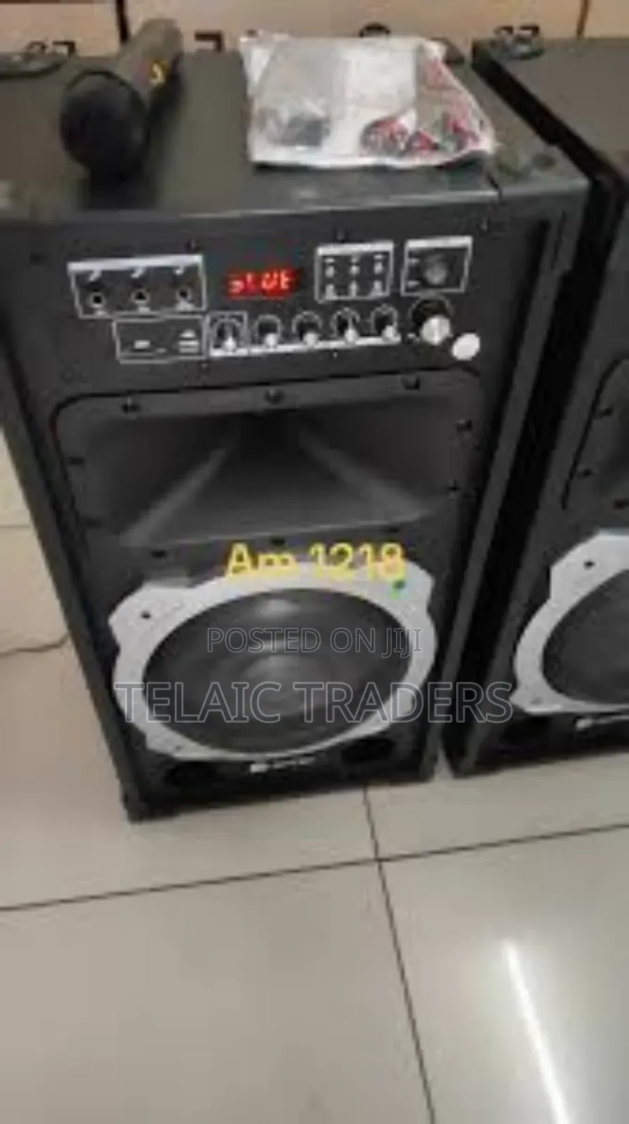 Amtec 1218 Powered Speaker With Microphone
