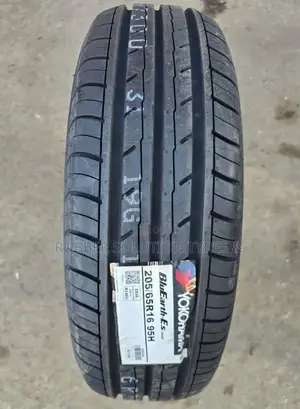 205 /65 R15 Yokohama Tyres 95 H Blueath-Es