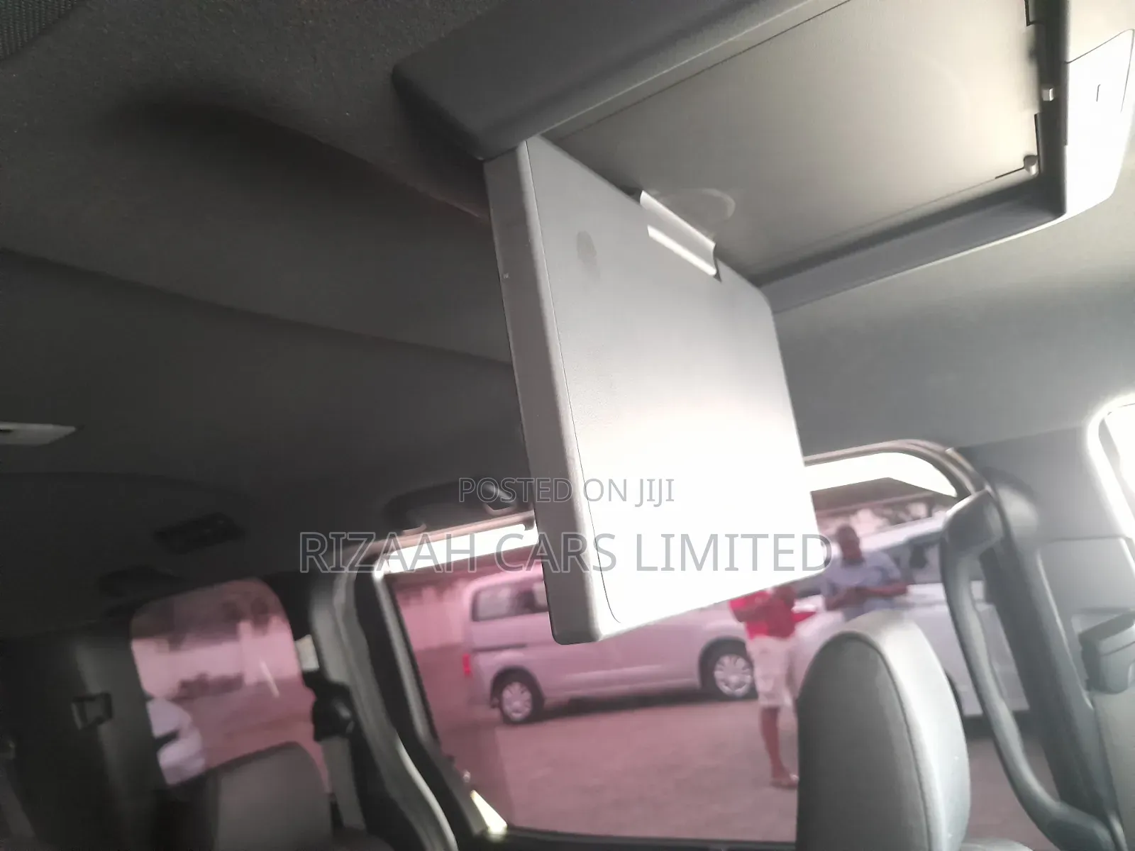 Toyota Voxy 2019