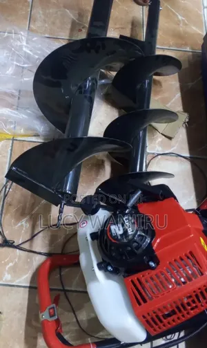 Earth Auger With Three Bits