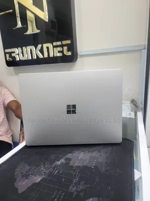 Laptop Microsoft Surface Go 16GB Intel Core i5 SSD 256GB