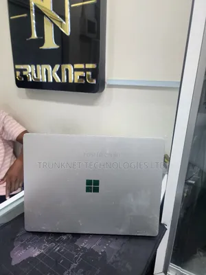 Laptop Microsoft Surface Go 16GB Intel Core i5 SSD 256GB