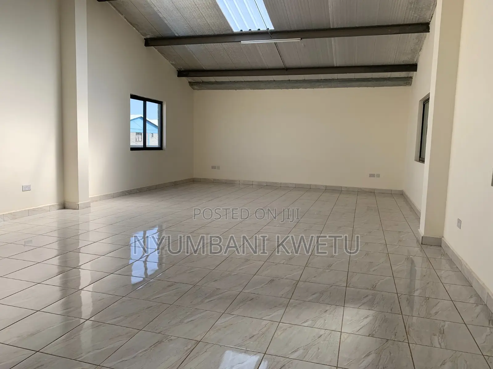 Warehouse for Sale Along Eastern Bypass