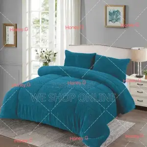 Heavy Warm Woolen Duvet Size 6*7 Ft
