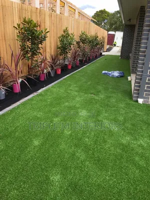 Weather Resistant Artificial Lawn Grass for Outdoor Areas