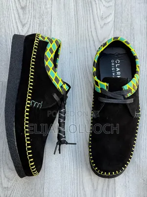 Clarks Wallabee LowJamaica BLK Suede