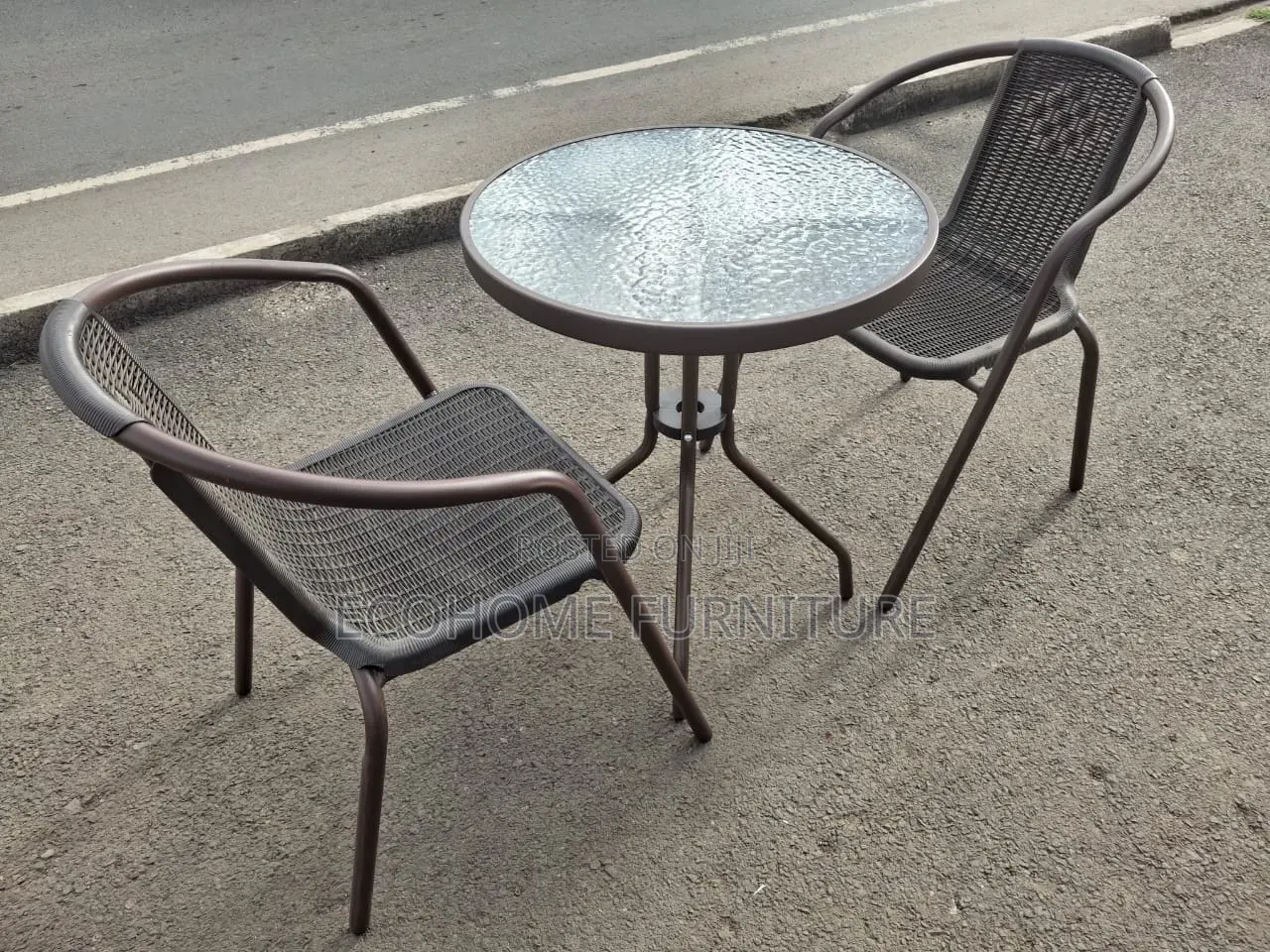 2 Seater Chair and Round Table