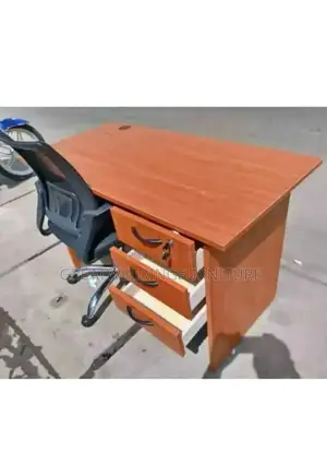 Office Desk 0.9m and Mesh Office Chair
