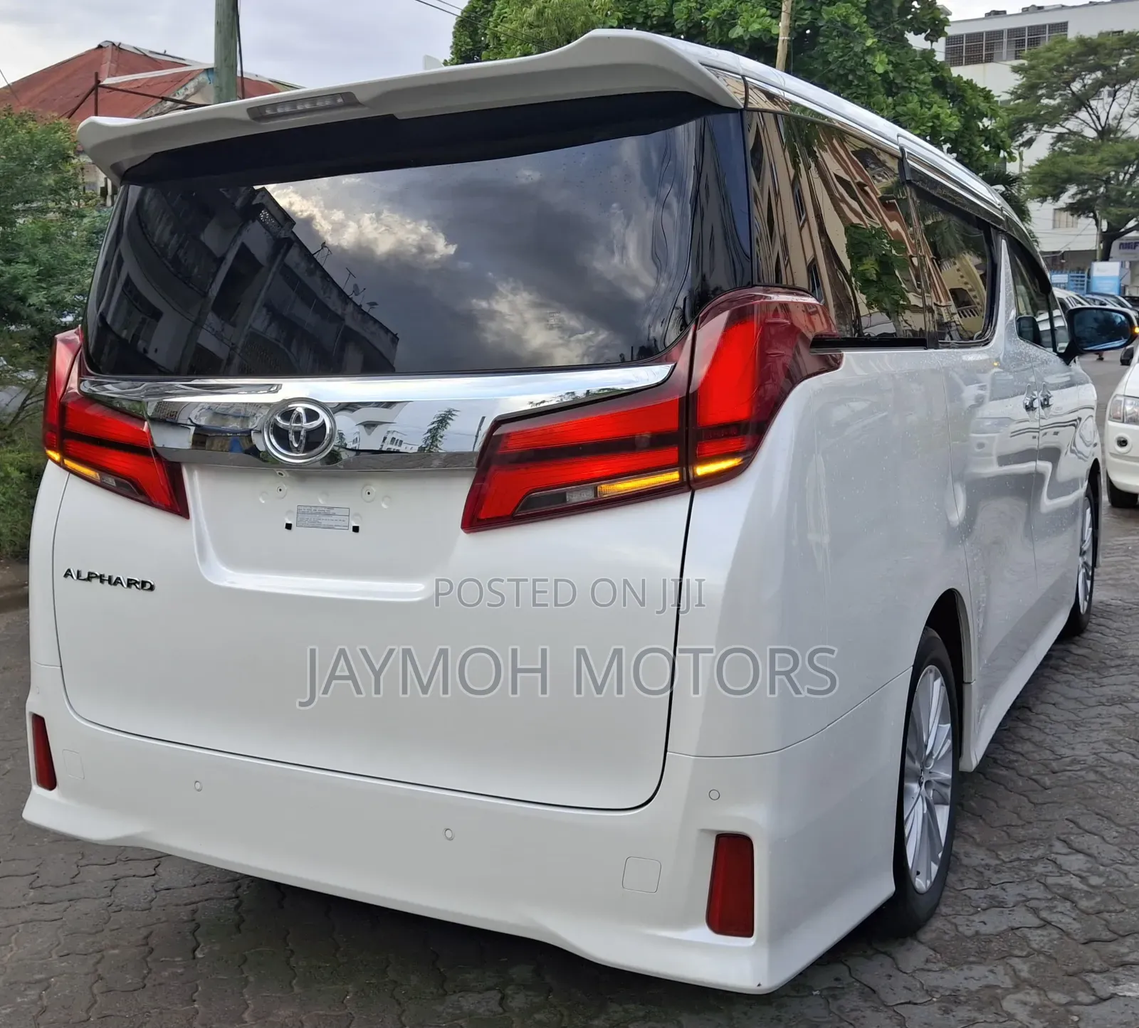 Toyota Alphard 2019 White