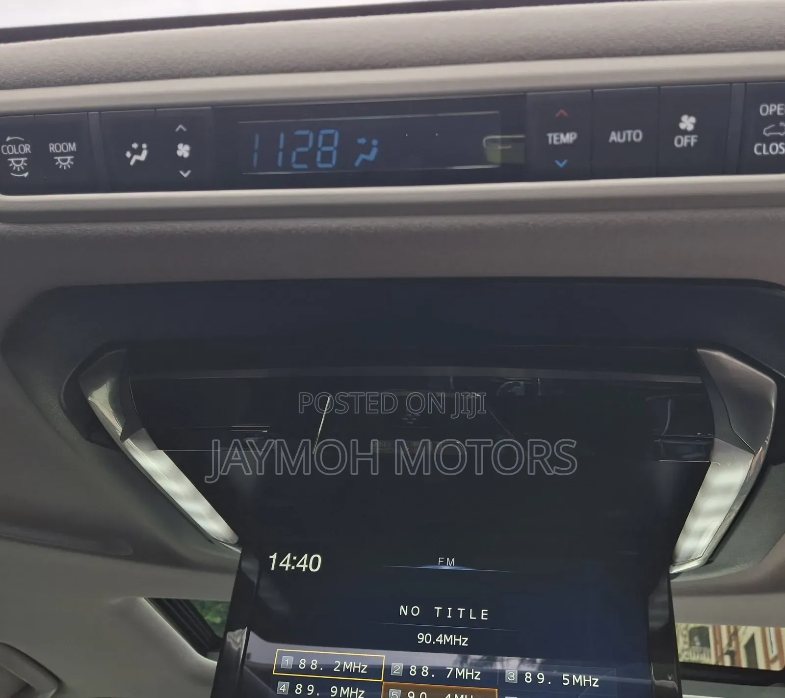 Toyota Alphard 2019 White