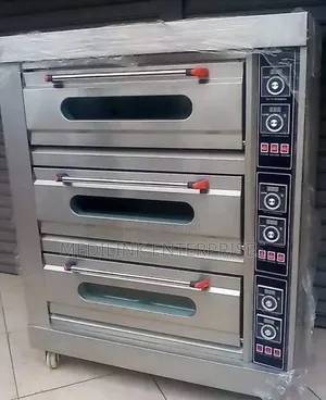 Lafayette Baking Oven 3-Deck 9 Trays
