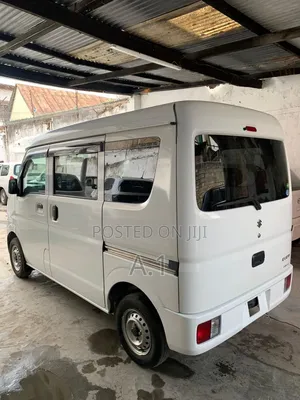 Suzuki Every 2018 White