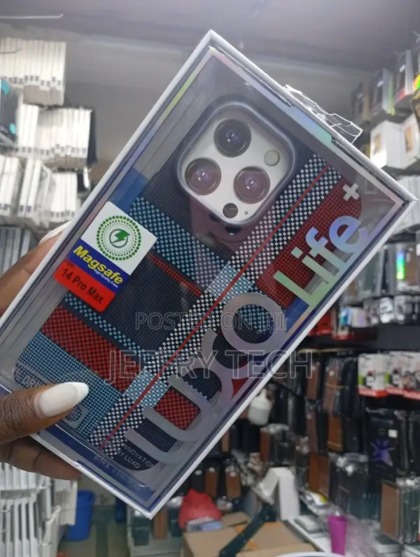 Luxo Design Case Is a Slim,Cover Engineered for the iPhone 14 Pro Max