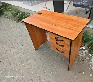 0.9m Office Desk SCXF