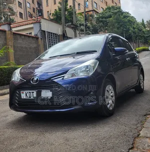 Toyota Vitz 1.0 FWD 5dr 2018 Blue