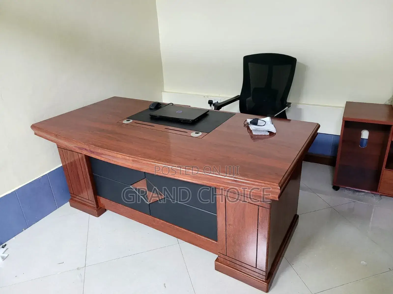 1.6m Executive Office Desk