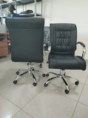 Office Furniture : Office Executive Chair