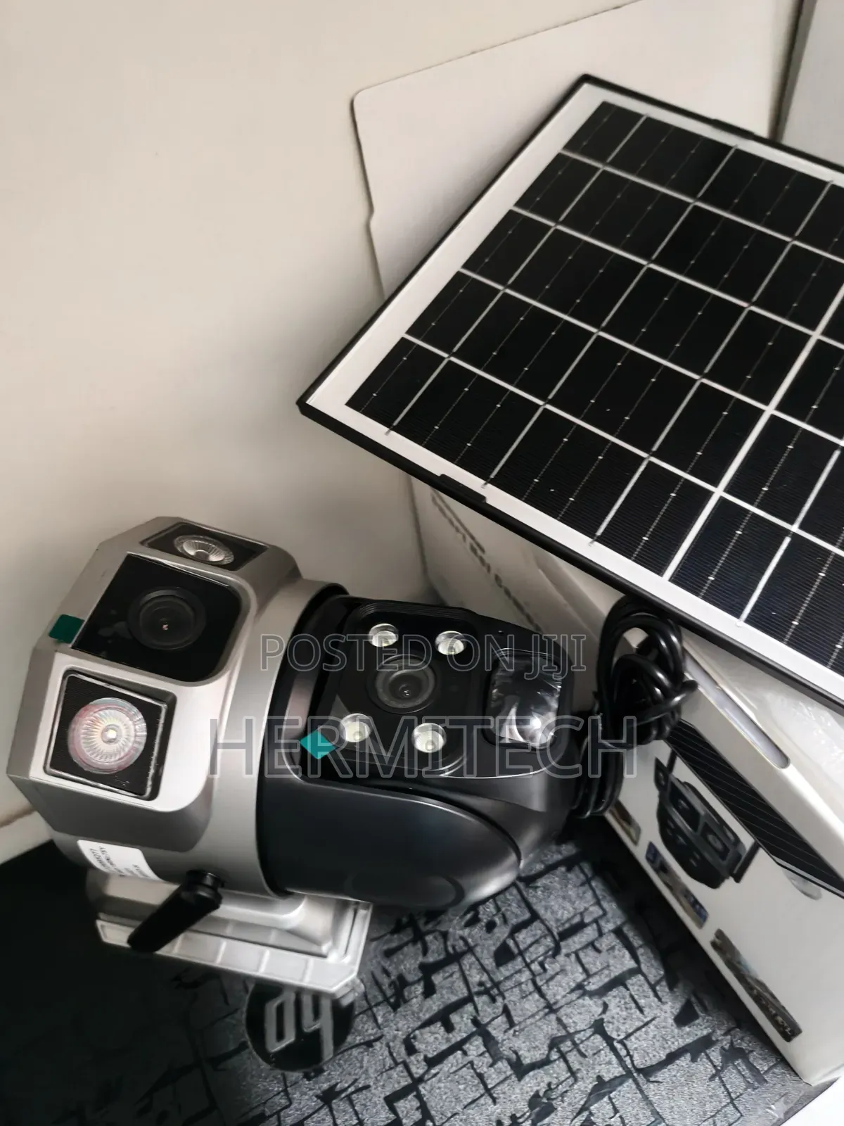 Built-in Two Way Communication Dual Lens Wifi Camera Solar Powered