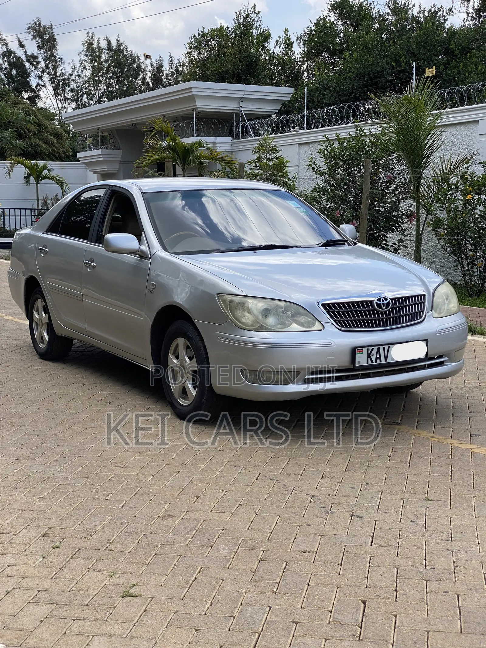 Toyota Camry 1998 Silver