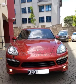 Porsche Cayenne Diesel 4dr SUV AWD (3.0L 6cyl Turbodiesel 8A) 2014 Red