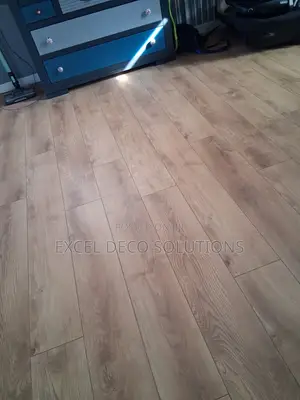 Wood Look Vinyl Carpet for Durable and Modern Floor Solutions