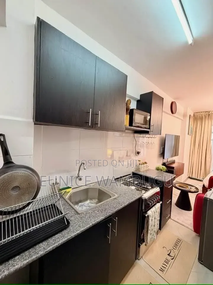 Studio Available Ngara Grand Midtown Apartment