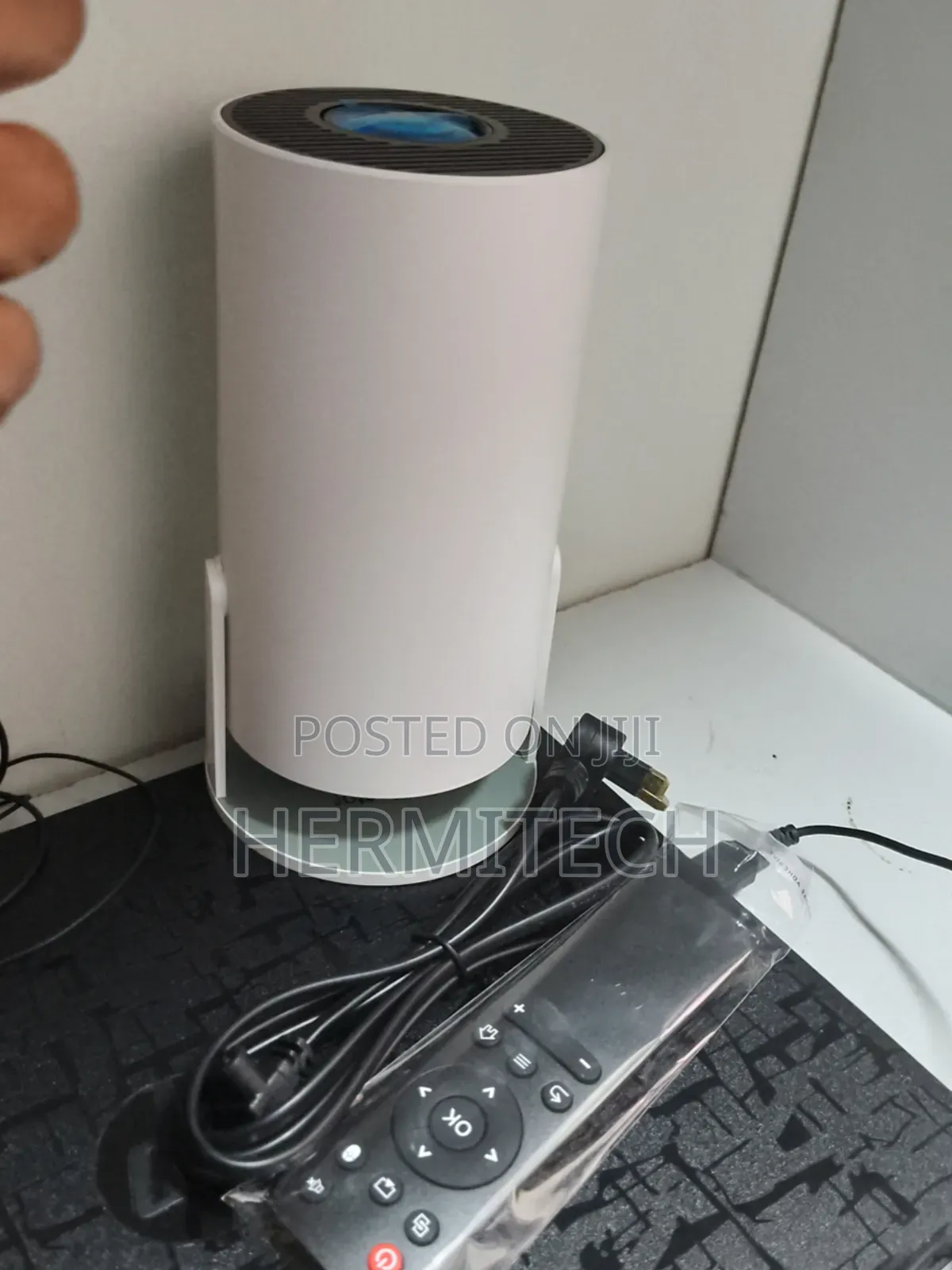 Hy300 Portable Projector View Wifi Enabled Sd Hdmi Usb Support
