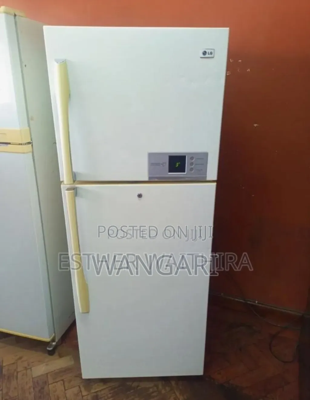 Double Doored Lg 255l Fridge