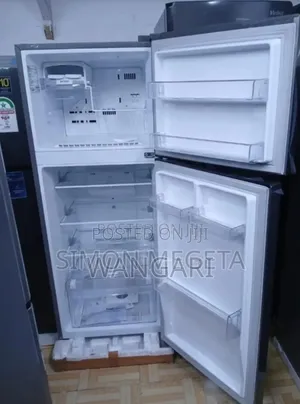 With Top Freezer Smartpro 205l Fridge