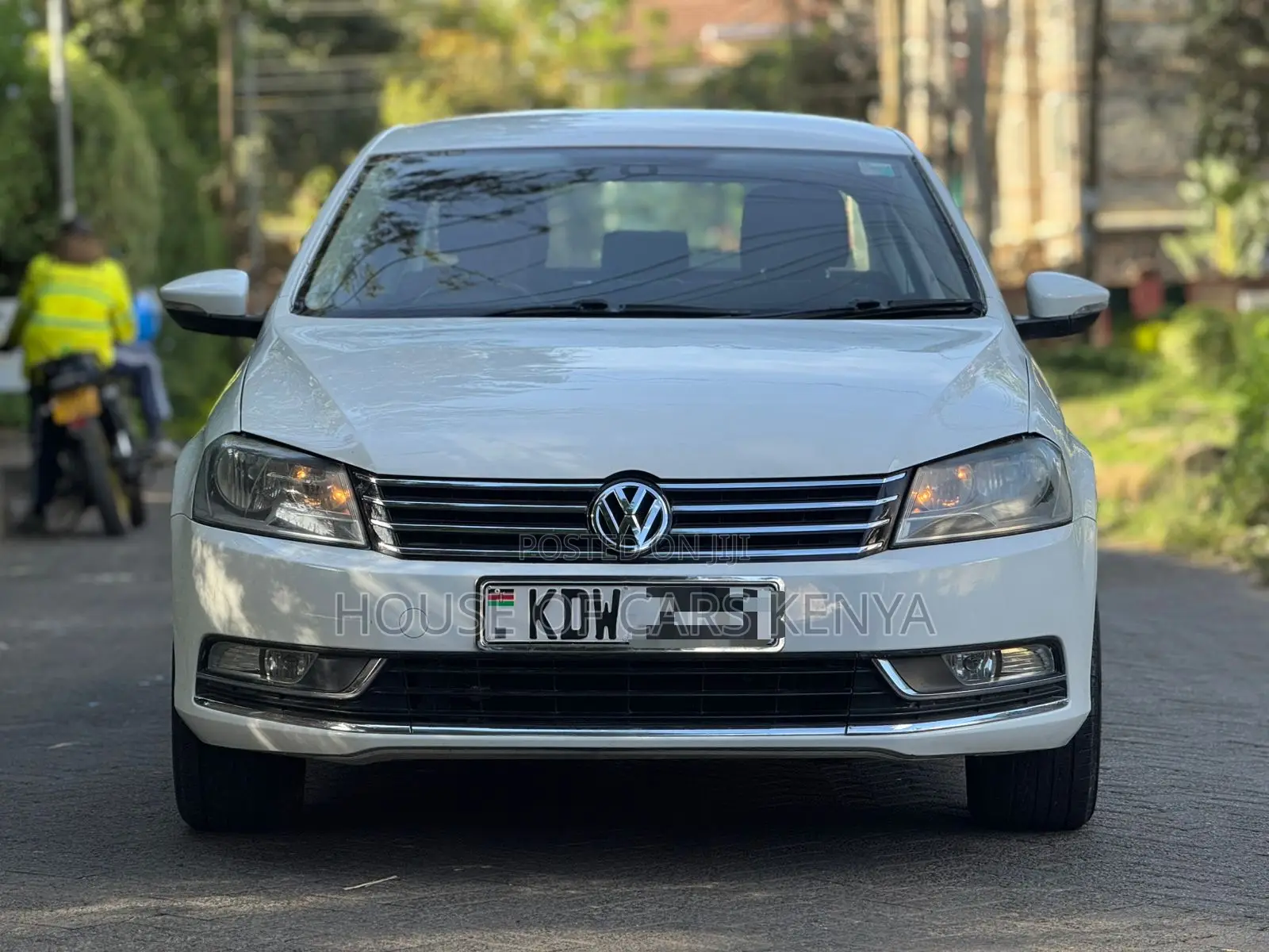 Volkswagen Passat 2013 White