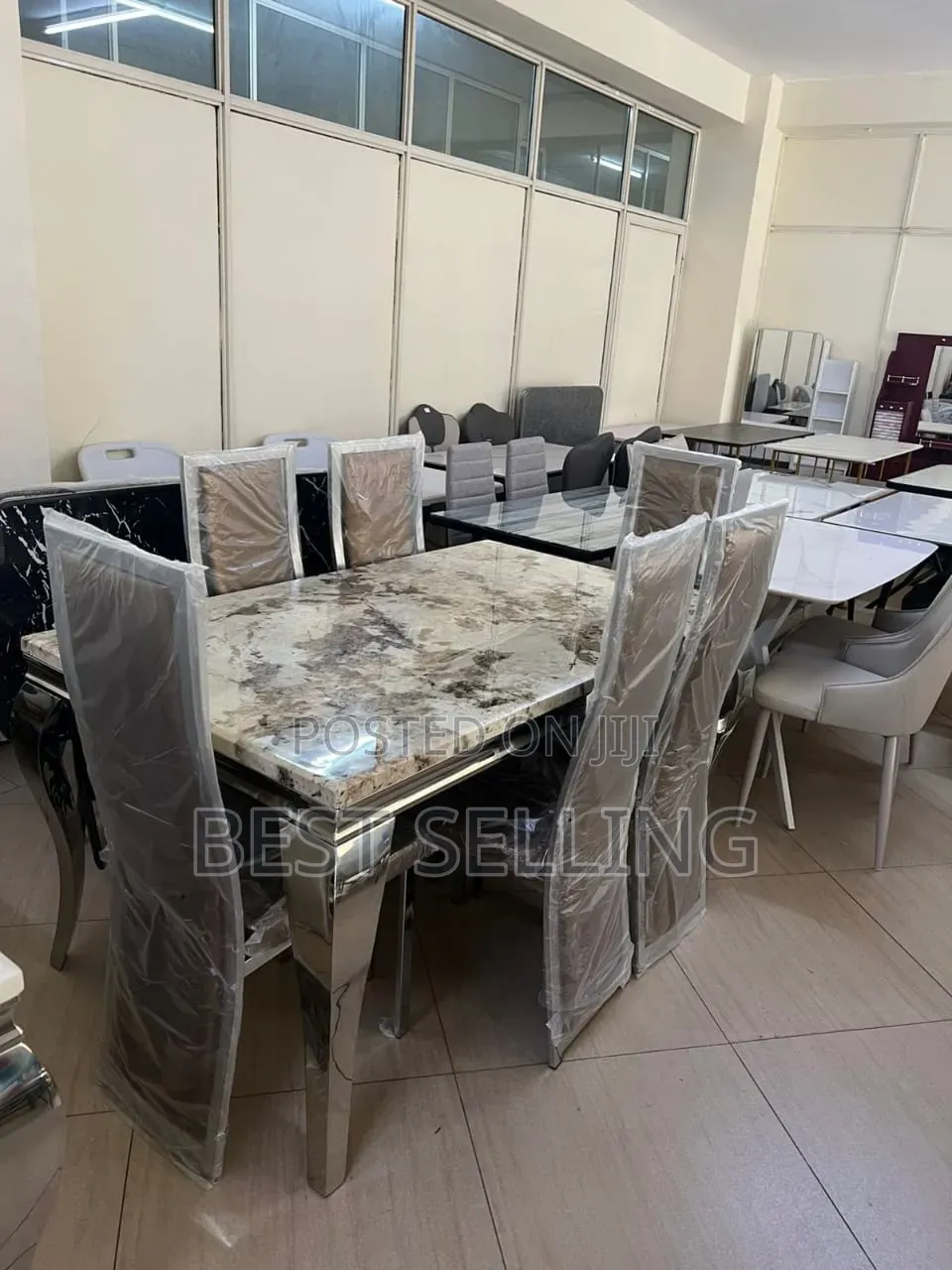 Gray Luxurious Dining Table and Chairs