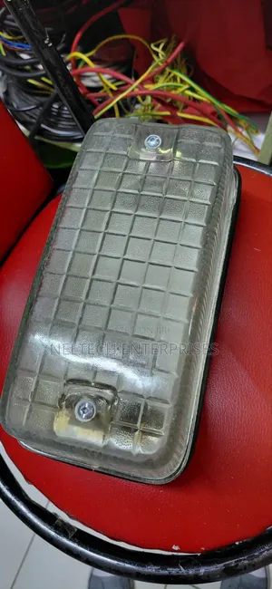 Bulkhead Glass