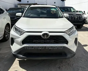 Toyota RAV4 2020 White