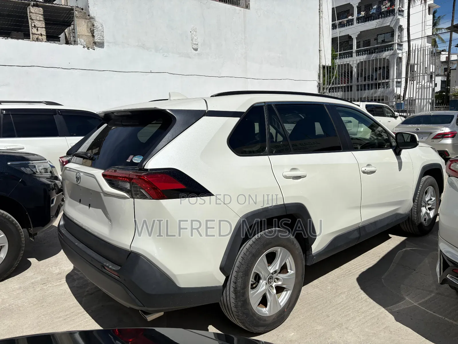 Toyota RAV4 2020 White