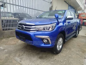 Toyota Hilux 2018 Blue