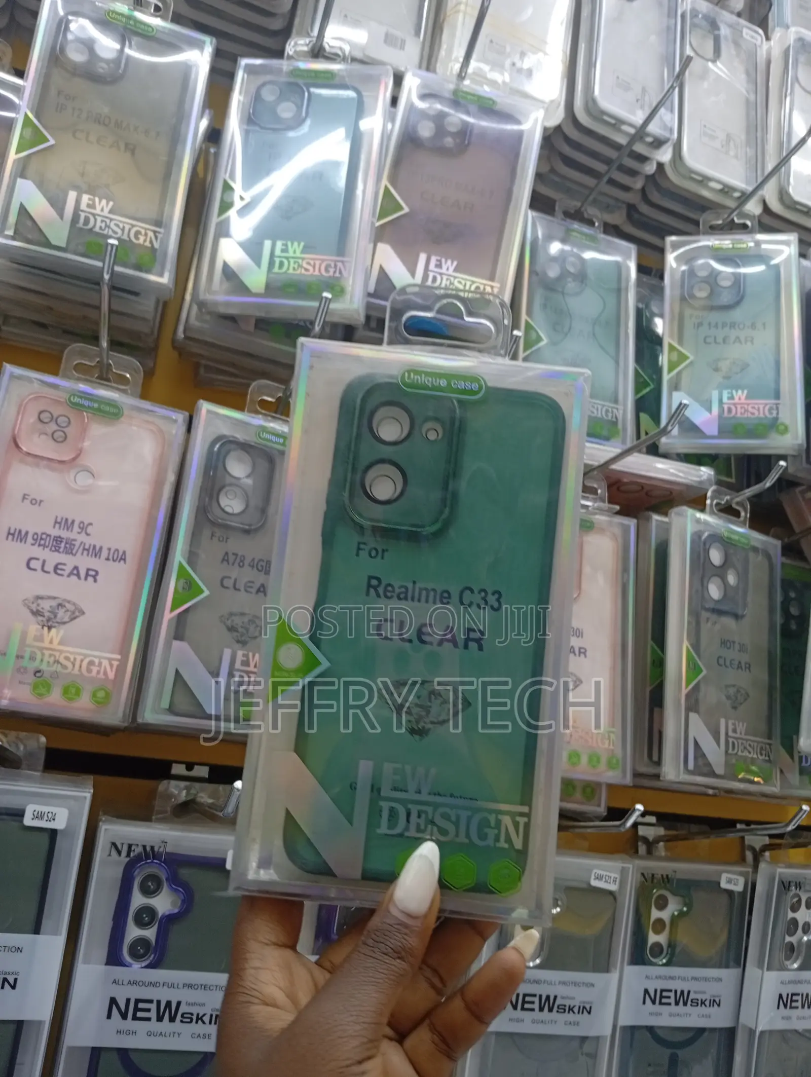 Clear Protective Case Designed for the Realme C33 Smartphone.