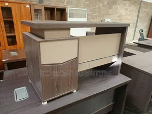 1.4m Modern Executive Office Desk With Lockable Drawers