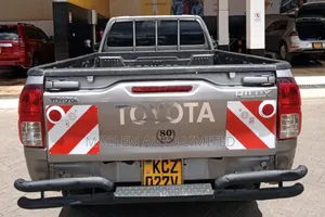Toyota Hilux 2020 Gray