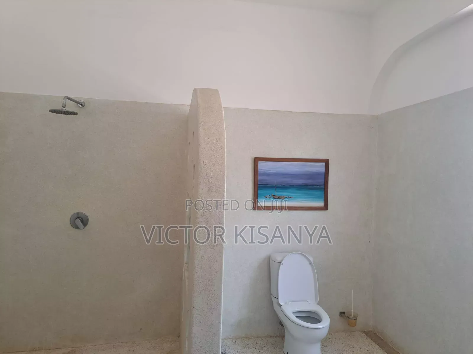 House in Diani Mombasa It Includes a Swimming Pool