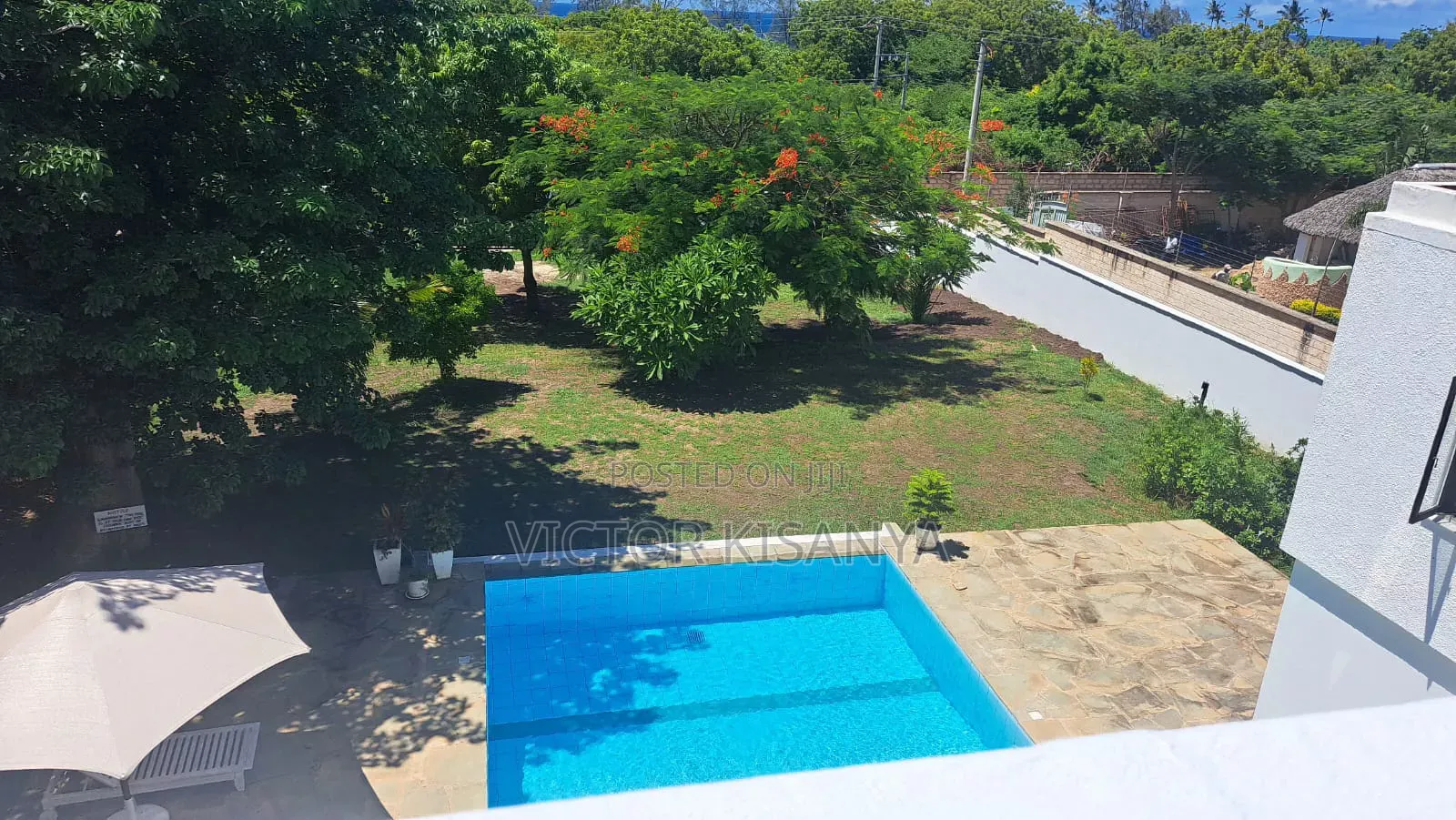 House in Diani Mombasa It Includes a Swimming Pool