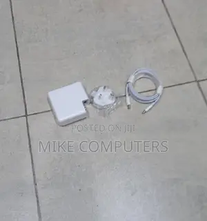 Universal Macbook Type-C Charger 61w 87 W Fast Charging Power Adapter