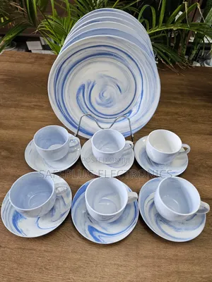 Elegant 18 Piece Dinnerware Set